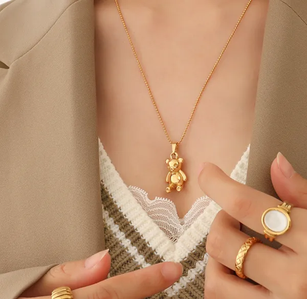 Gold_Bear_Necklace_For_Women